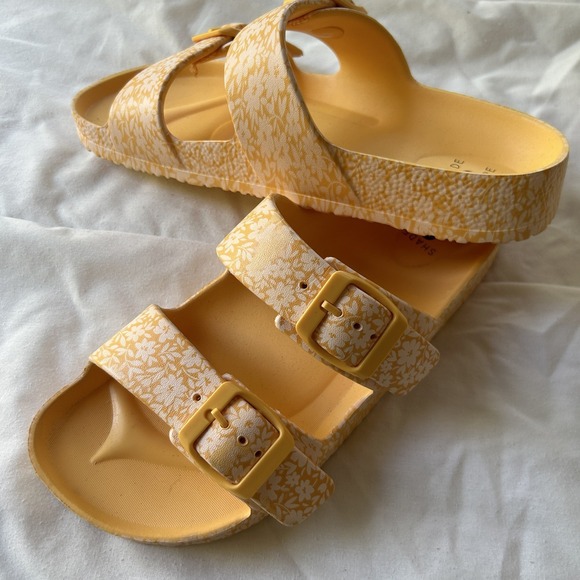 Shade & Shore Shoes - Shade And Shore Yellow/Orange White Floral Sandals NWOT Women's 7